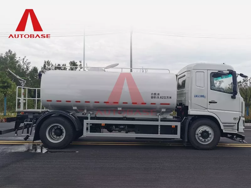 Wat maakt een 18 ton schoonmaakwagen de ultieme oplossing voor grootschalige reiniging?