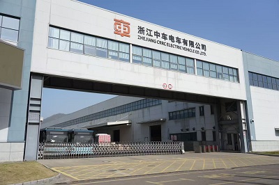 Elektrische bussen gaan de toekomst tegemoet: technologische innovatie stimuleert groen reizen in de stad